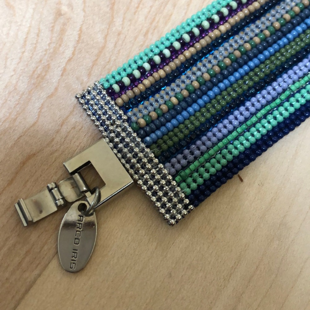 ARCO IRIS 21 row bead bracelet w/ blue leather bk